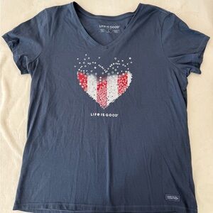 Life Is Good Crusher Tee T-shirt American Flag Heart Women’s Large Navy Blue E33